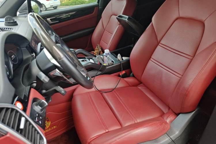 Used Porsche Cayenne E-Hybrid 2021 Cayenne E-Hybrid 2.0T Left Front Seat