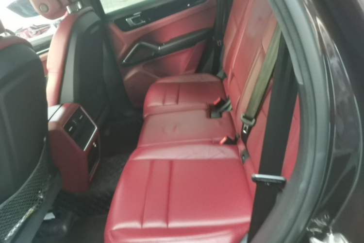 Used Porsche Cayenne E-Hybrid 2021 Cayenne E-Hybrid 2.0T Left Rear Seat