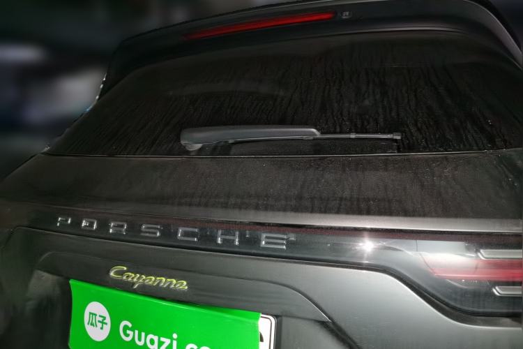 Used Porsche Cayenne E-Hybrid 2021 Cayenne E-Hybrid 2.0T Rear