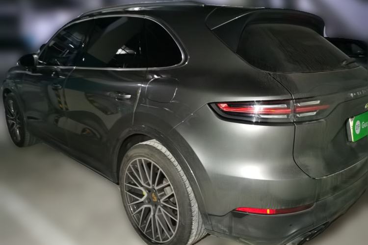 Used Porsche Cayenne E-Hybrid 2021 Cayenne E-Hybrid 2.0T Rear Left 45 Deg