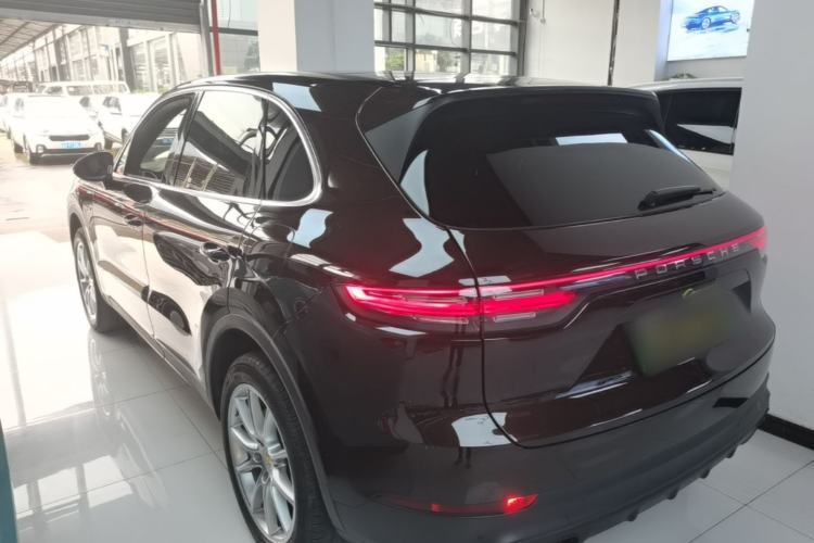 Used Porsche Cayenne E-Hybrid 2021 Cayenne E-Hybrid 2.0T Rear Left 45 Deg