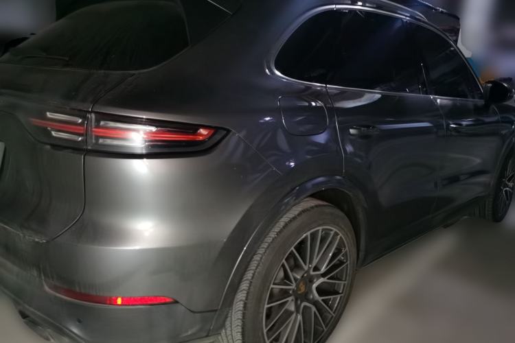 Used Porsche Cayenne E-Hybrid 2021 Cayenne E-Hybrid 2.0T Rear Right 45 Deg