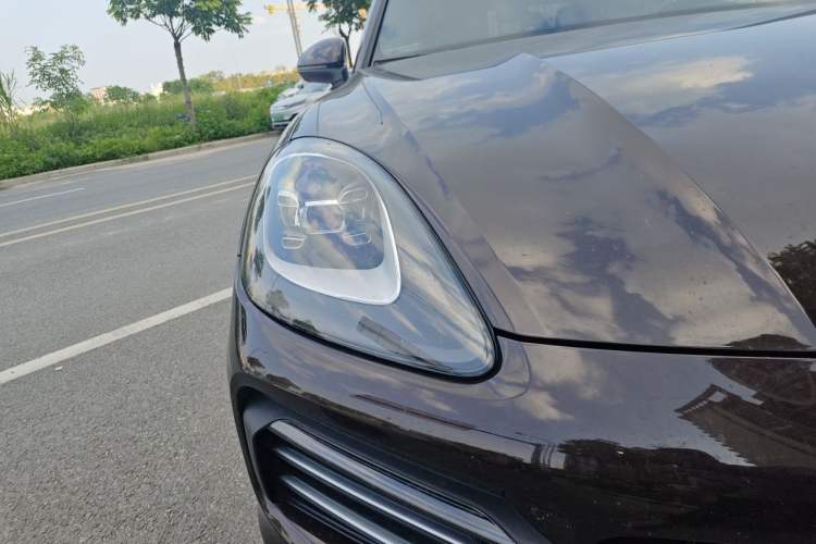 Used Porsche Cayenne E-Hybrid 2021 Cayenne E-Hybrid 2.0T Right Front Headlight