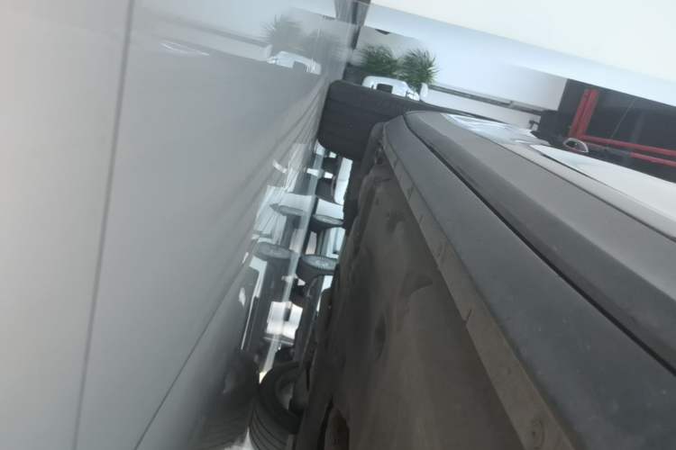 Used Porsche Cayenne E-Hybrid 2021 Cayenne E-Hybrid 2.0T Right Side Sill