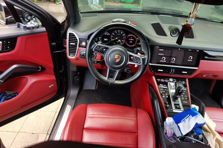 Used Porsche Cayenne E-Hybrid 2021 Cayenne E-Hybrid 2.0T Steering Wheel