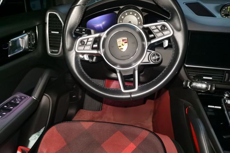 Used Porsche Cayenne E-Hybrid 2021 Cayenne E-Hybrid 2.0T Steering Wheel