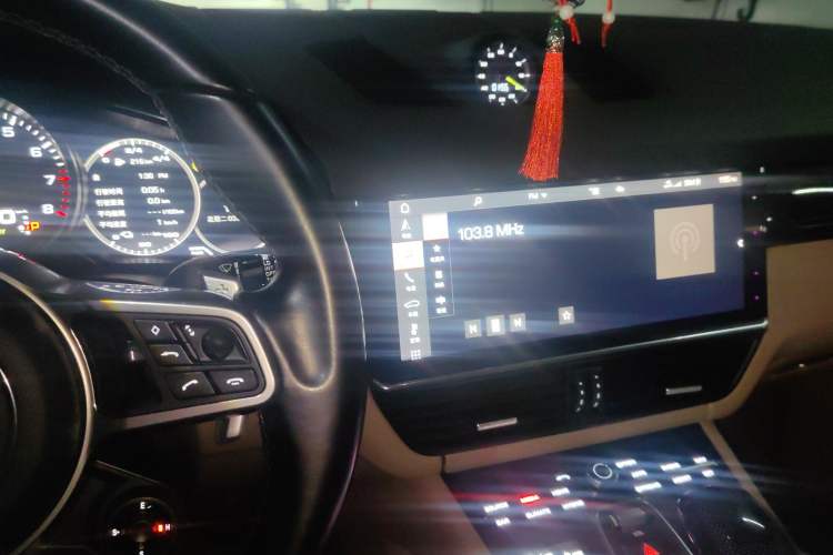 Used Porsche Cayenne E-Hybrid 2021 Cayenne E-Hybrid 2.0T Audio And AC Panel