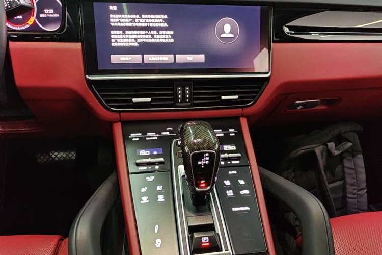 Used Porsche Cayenne E-Hybrid 2021 Cayenne E-Hybrid 2.0T Audio And AC Panel