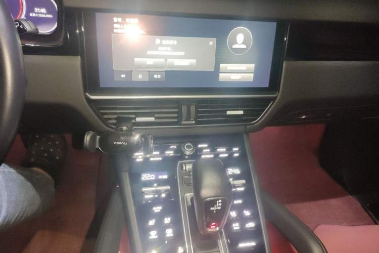 Used Porsche Cayenne E-Hybrid 2021 Cayenne E-Hybrid 2.0T Audio And AC Panel