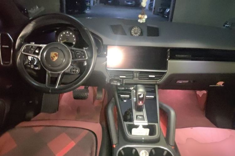 Used Porsche Cayenne E-Hybrid 2021 Cayenne E-Hybrid 2.0T Center Console