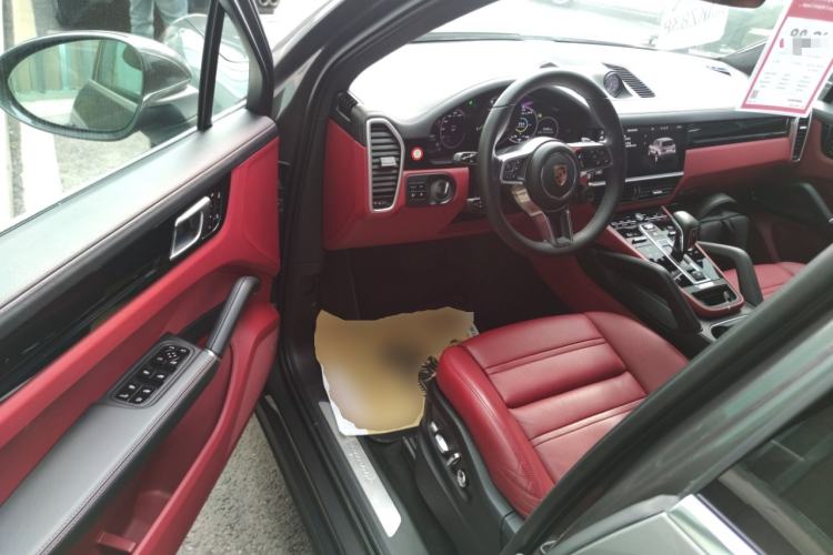 Used Porsche Cayenne E-Hybrid 2021 Cayenne E-Hybrid Coupé 2.0T Driver Seat