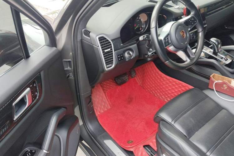 Used Porsche Cayenne E-Hybrid 2021 Cayenne E-Hybrid 2.0T Driver Seat