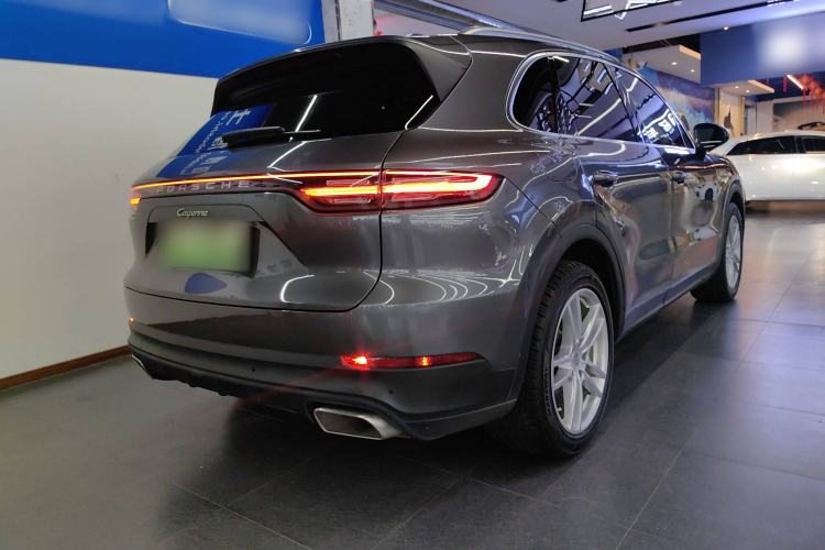 Used Porsche Cayenne E-Hybrid 2021 Cayenne E-Hybrid 2.0T Exterior 5