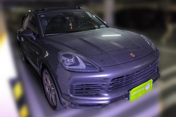 Used Porsche Cayenne E-Hybrid 2021 Cayenne E-Hybrid 2.0T Front Right 45 Deg