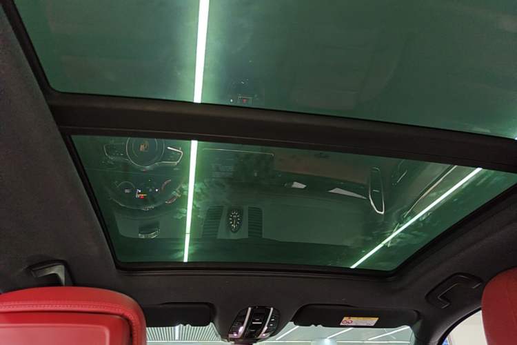 Used Porsche Cayenne E-Hybrid 2021 Cayenne E-Hybrid 2.0T Headliner