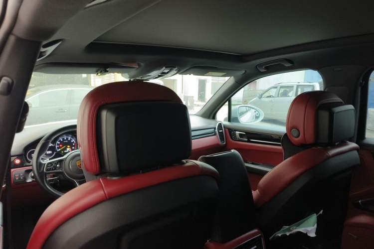 Used Porsche Cayenne E-Hybrid 2021 Cayenne E-Hybrid 2.0T Headliner