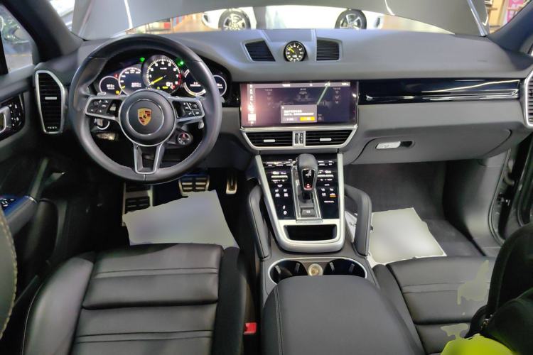Used Porsche Cayenne E-Hybrid 2021 Cayenne E-Hybrid 2.0T Interior 2