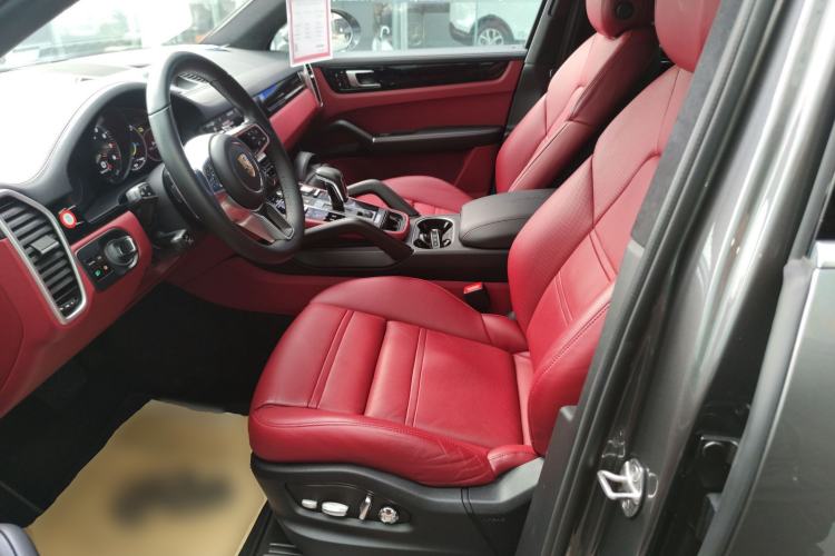 Used Porsche Cayenne E-Hybrid 2021 Cayenne E-Hybrid Coupé 2.0T Left Front Seat