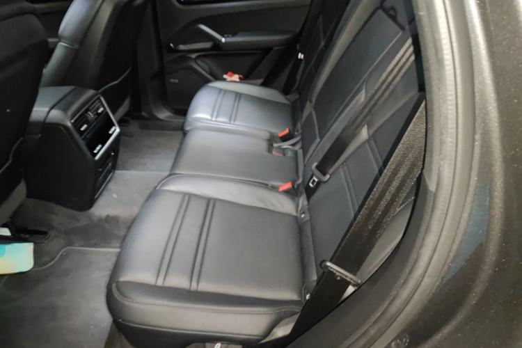Used Porsche Cayenne E-Hybrid 2021 Cayenne E-Hybrid 2.0T Left Rear Seat