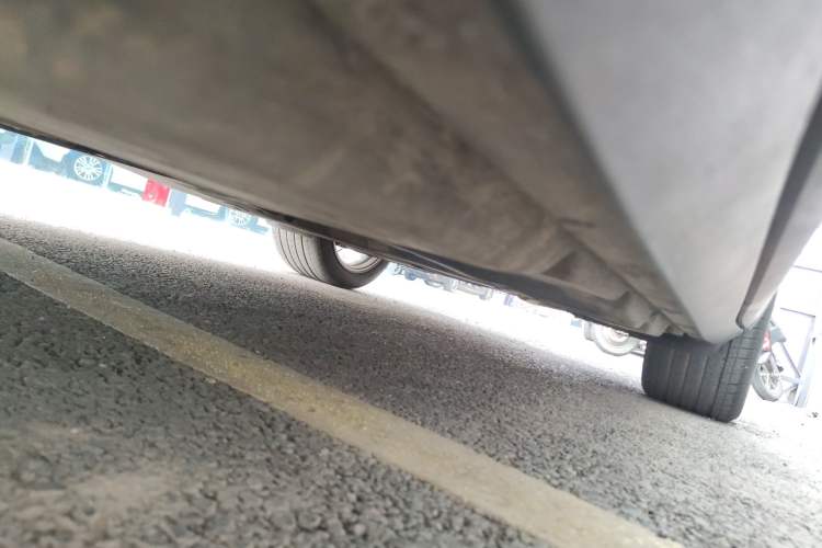 Used Porsche Cayenne E-Hybrid 2021 Cayenne E-Hybrid Coupé 2.0T Left Side Sill