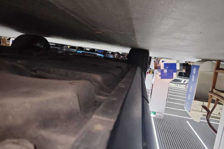 Used Porsche Cayenne E-Hybrid 2021 Cayenne E-Hybrid 2.0T Left Side Sill