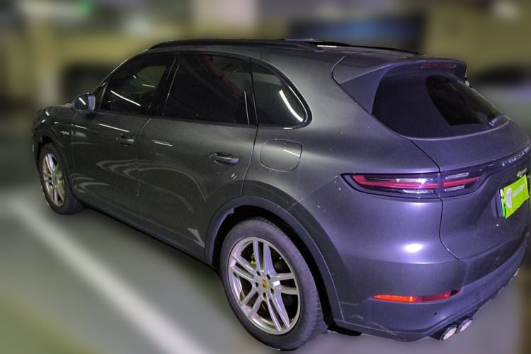 Used Porsche Cayenne E-Hybrid 2021 Cayenne E-Hybrid 2.0T Rear Left 45 Deg