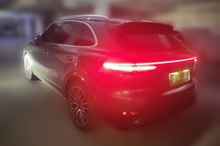 Used Porsche Cayenne E-Hybrid 2021 Cayenne E-Hybrid 2.0T Rear Left 45 Deg
