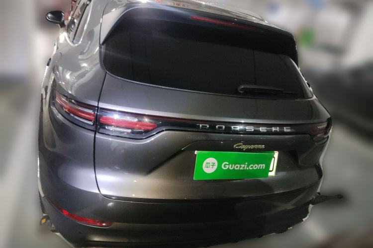 Used Porsche Cayenne E-Hybrid 2021 Cayenne E-Hybrid 2.0T Rear