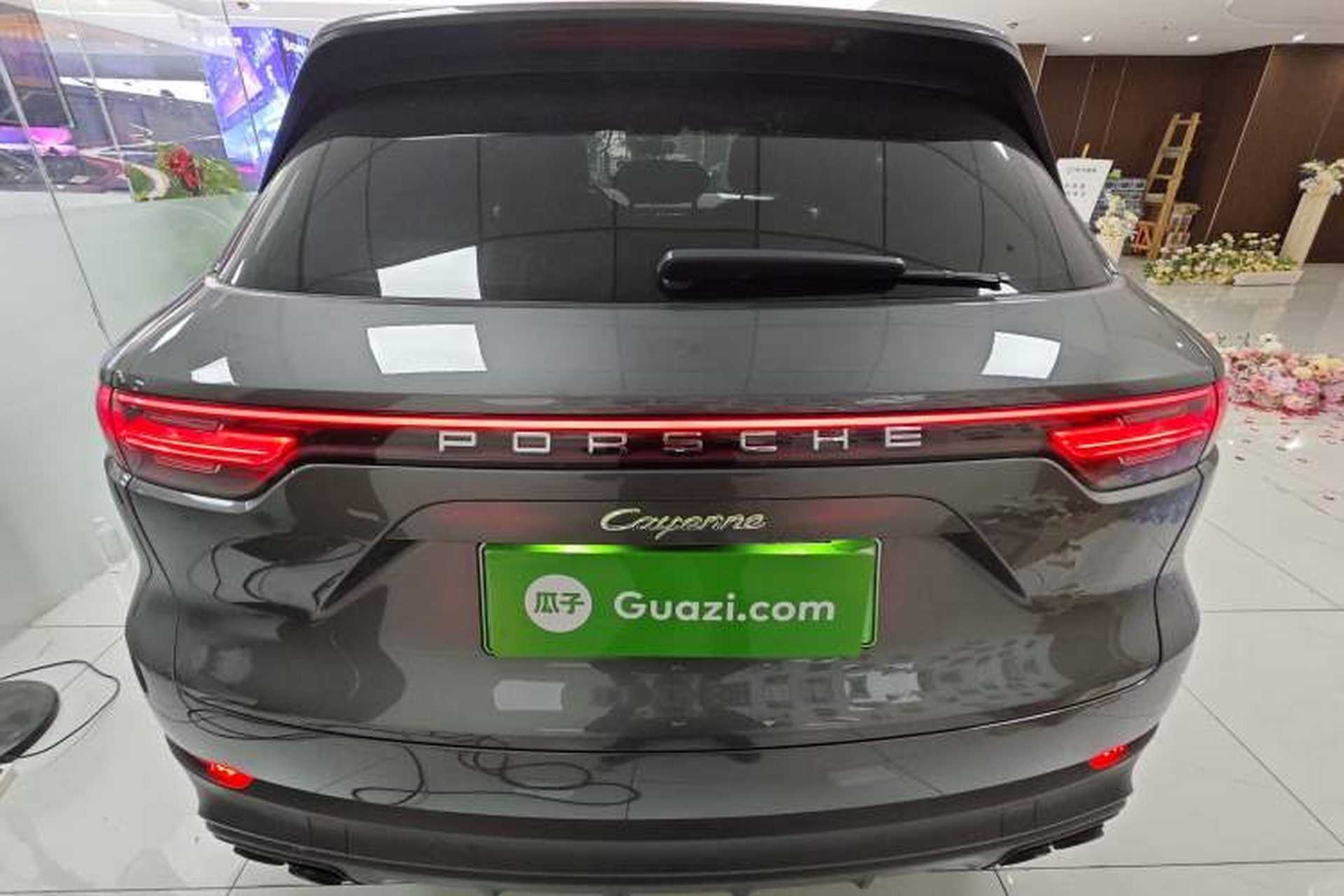 Used Porsche Cayenne E-Hybrid 2021 Cayenne E-Hybrid 2.0T Rear