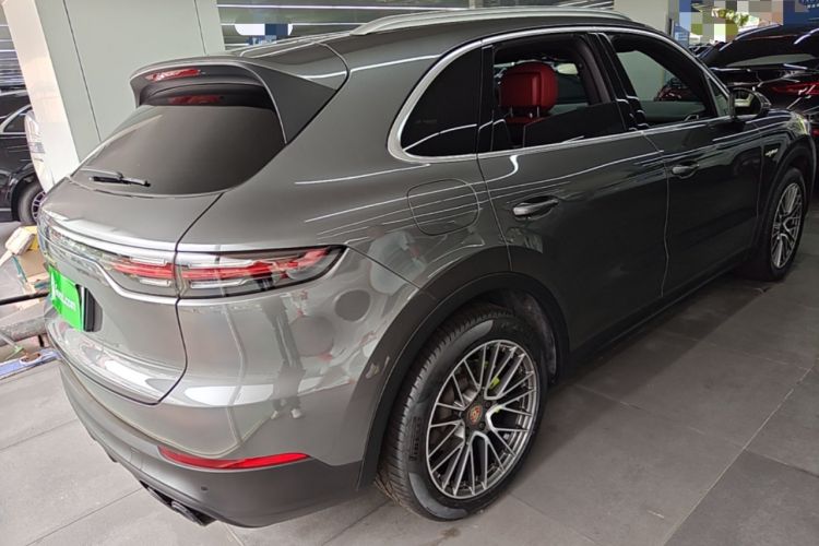 Used Porsche Cayenne E-Hybrid 2021 Cayenne E-Hybrid 2.0T Rear Right 45 Deg