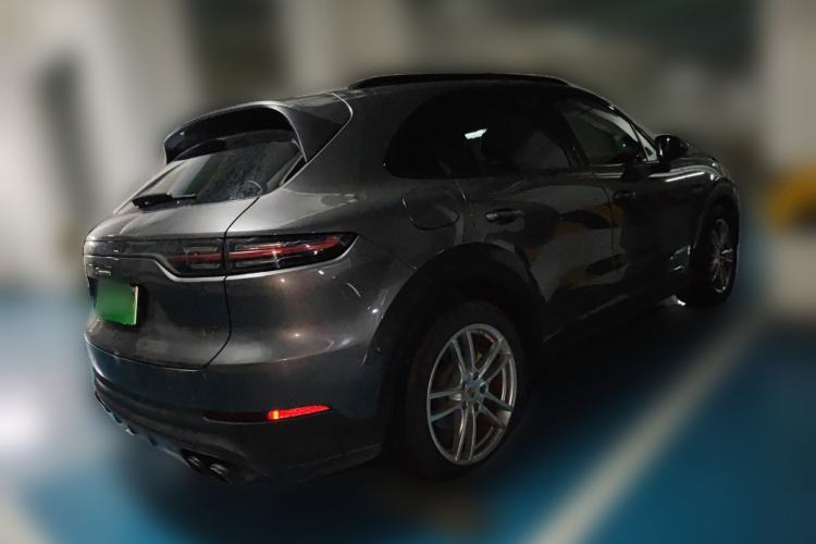 Used Porsche Cayenne E-Hybrid 2021 Cayenne E-Hybrid 2.0T Rear Right 45 Deg