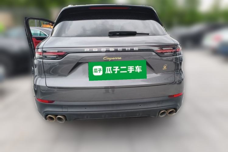 Used Porsche Cayenne E-Hybrid 2021 Cayenne E-Hybrid 2.0T Rear