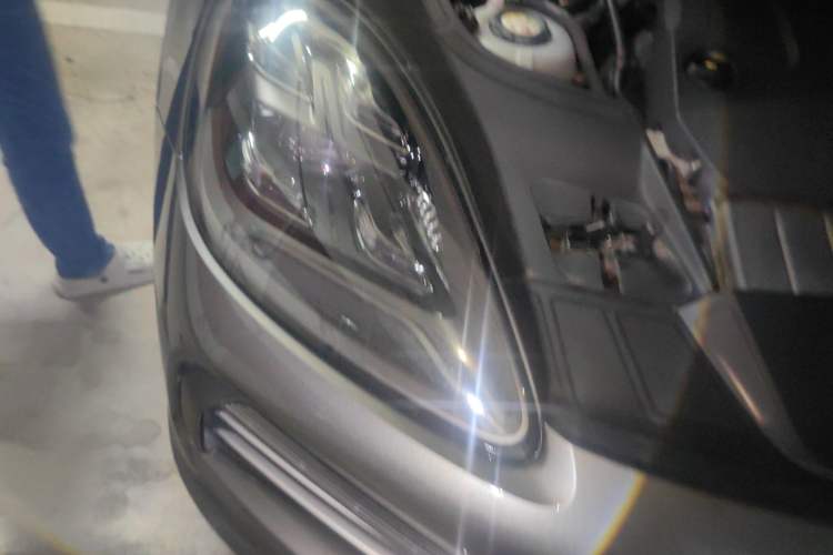 Used Porsche Cayenne E-Hybrid 2021 Cayenne E-Hybrid 2.0T Right Front Headlight