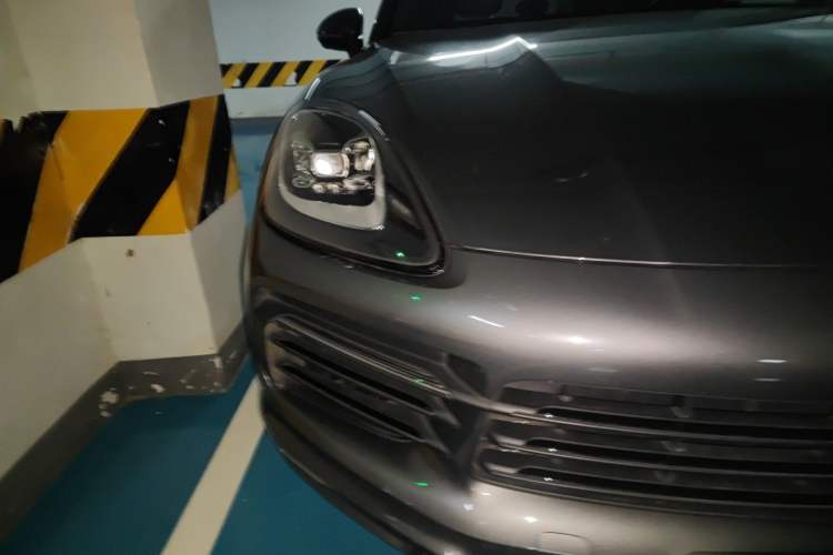 Used Porsche Cayenne E-Hybrid 2021 Cayenne E-Hybrid 2.0T Right Front Headlight