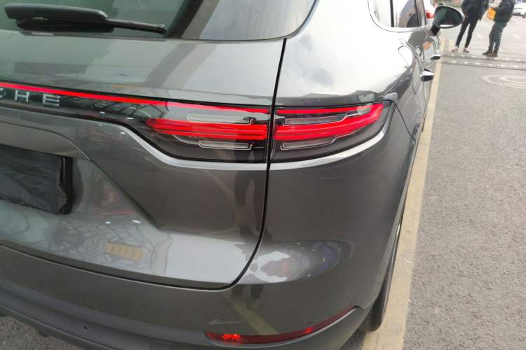 Used Porsche Cayenne E-Hybrid 2021 Cayenne E-Hybrid Coupé 2.0T Right Rear Taillight