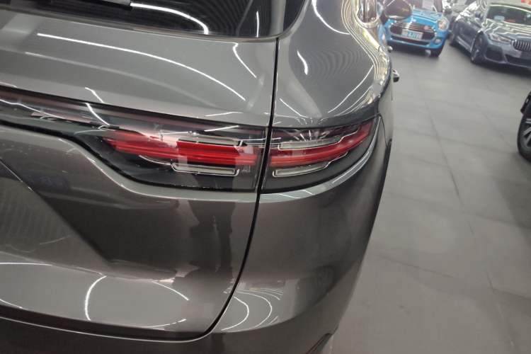 Used Porsche Cayenne E-Hybrid 2021 Cayenne E-Hybrid 2.0T Right Rear Taillight