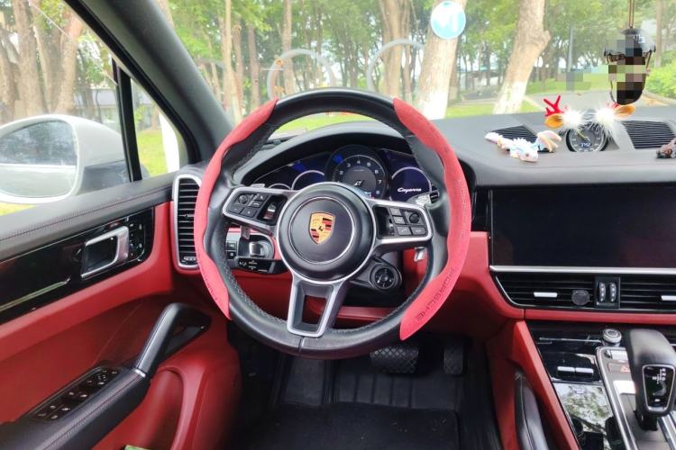 Used Porsche Cayenne E-Hybrid 2021 Cayenne E-Hybrid 2.0T Steering Wheel