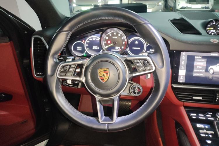 Used Porsche Cayenne E-Hybrid 2021 Cayenne E-Hybrid 2.0T Steering Wheel