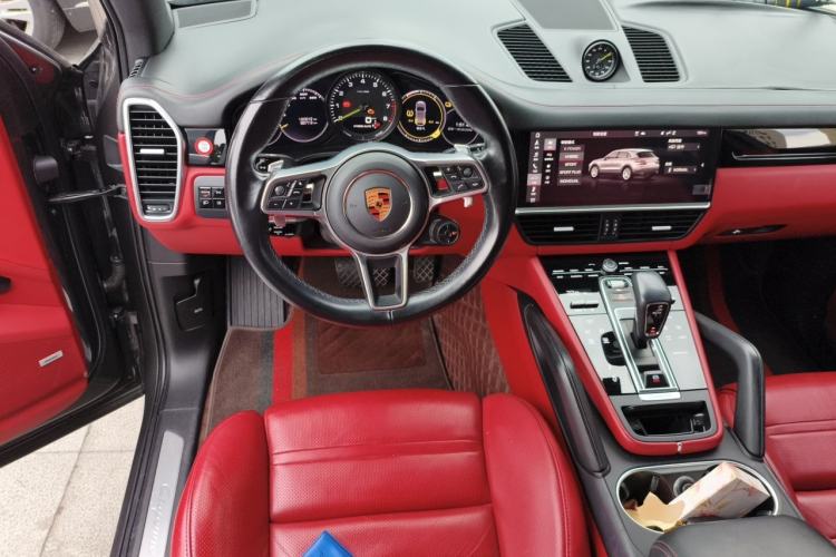 Used Porsche Cayenne E-Hybrid 2021 Cayenne E-Hybrid 2.0T Steering Wheel