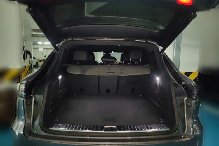 Used Porsche Cayenne E-Hybrid 2021 Cayenne E-Hybrid 2.0T Trunk