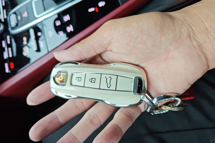 Used Porsche Cayenne E-Hybrid 2021 Cayenne E-Hybrid 2.0T Vehicle Key