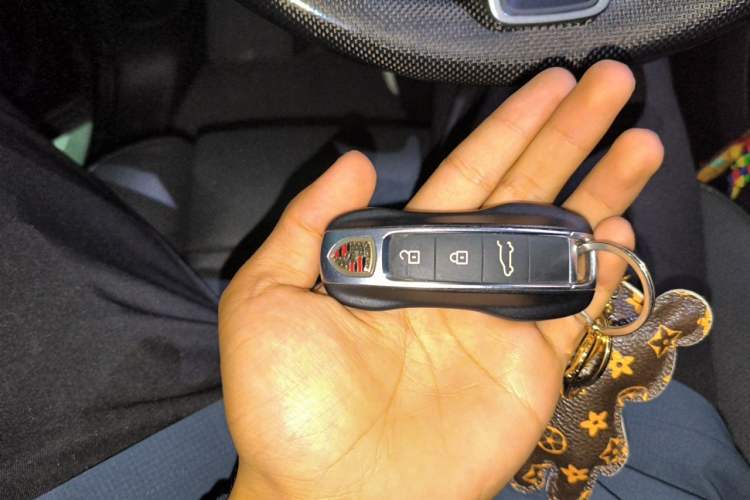 Used Porsche Cayenne E-Hybrid 2021 Cayenne E-Hybrid 2.0T Vehicle Key