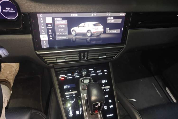 Used Porsche Cayenne E-Hybrid 2021 Cayenne E-Hybrid 2.0T Audio And AC Panel