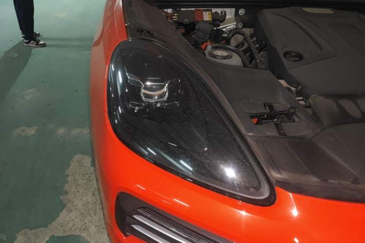 Used Porsche Cayenne E-Hybrid 2021 Cayenne E-Hybrid 2.0T Right Front Headlight