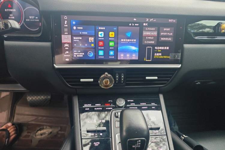 Used Porsche Cayenne E-Hybrid 2021 Cayenne E-Hybrid Coupé 2.0T Audio And AC Panel