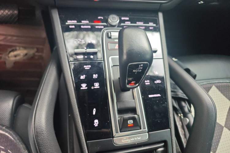 Used Porsche Cayenne E-Hybrid 2021 Cayenne E-Hybrid Coupé 2.0T Gear Lever