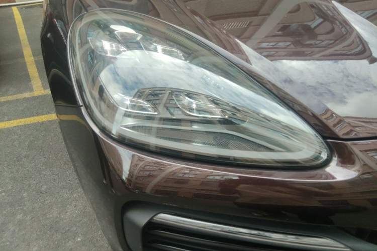 Used Porsche Cayenne E-Hybrid 2021 Cayenne E-Hybrid 2.0T Right Front Headlight