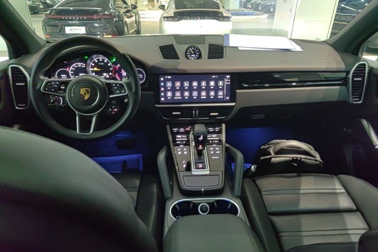 Used Porsche Cayenne E-Hybrid 2021 Cayenne E-Hybrid 2.0T Center Console