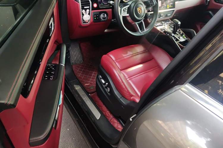 Used Porsche Cayenne E-Hybrid 2021 Cayenne E-Hybrid 2.0T Driver Seat