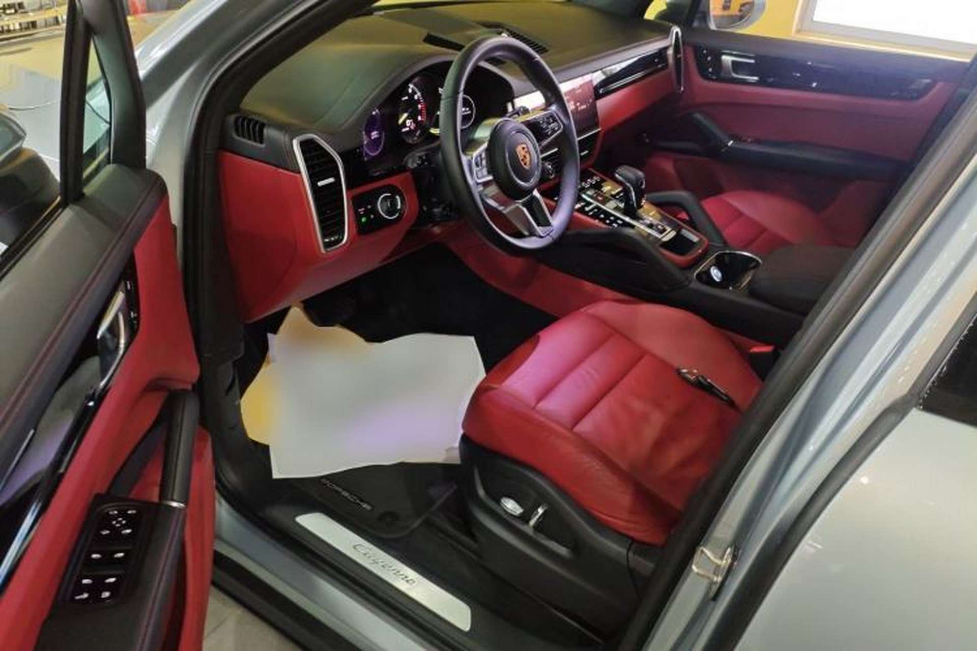 Used Porsche Cayenne E-Hybrid 2021 Cayenne E-Hybrid 2.0T Driver Seat